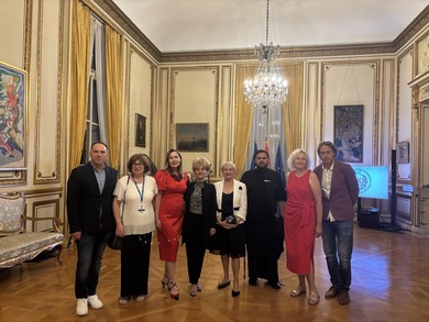 Наставници Филолошког факултета на конгресу у Паризу