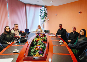 Округли сто о српском језику као завичајном