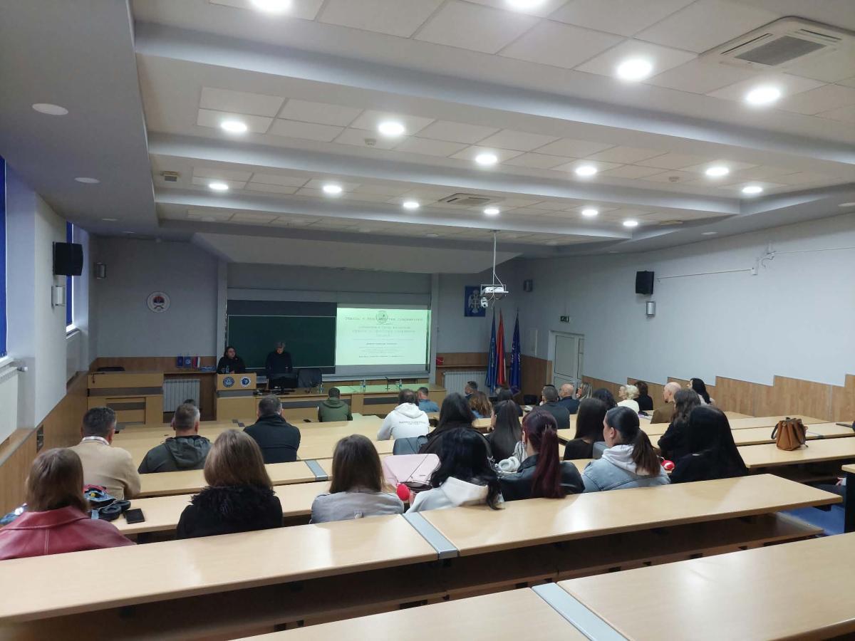 Професори из Русије одржали предавања на ПМФ-у