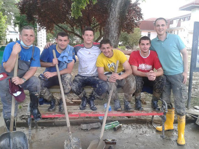 Studenti i zaposleni Univerziteta u Banjoj Luci u akciji čišćenja Šamca
