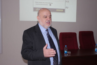 Проф. др Раде Дорословачки одржао  предавање на тему „Прилог креацији начела   образовања“